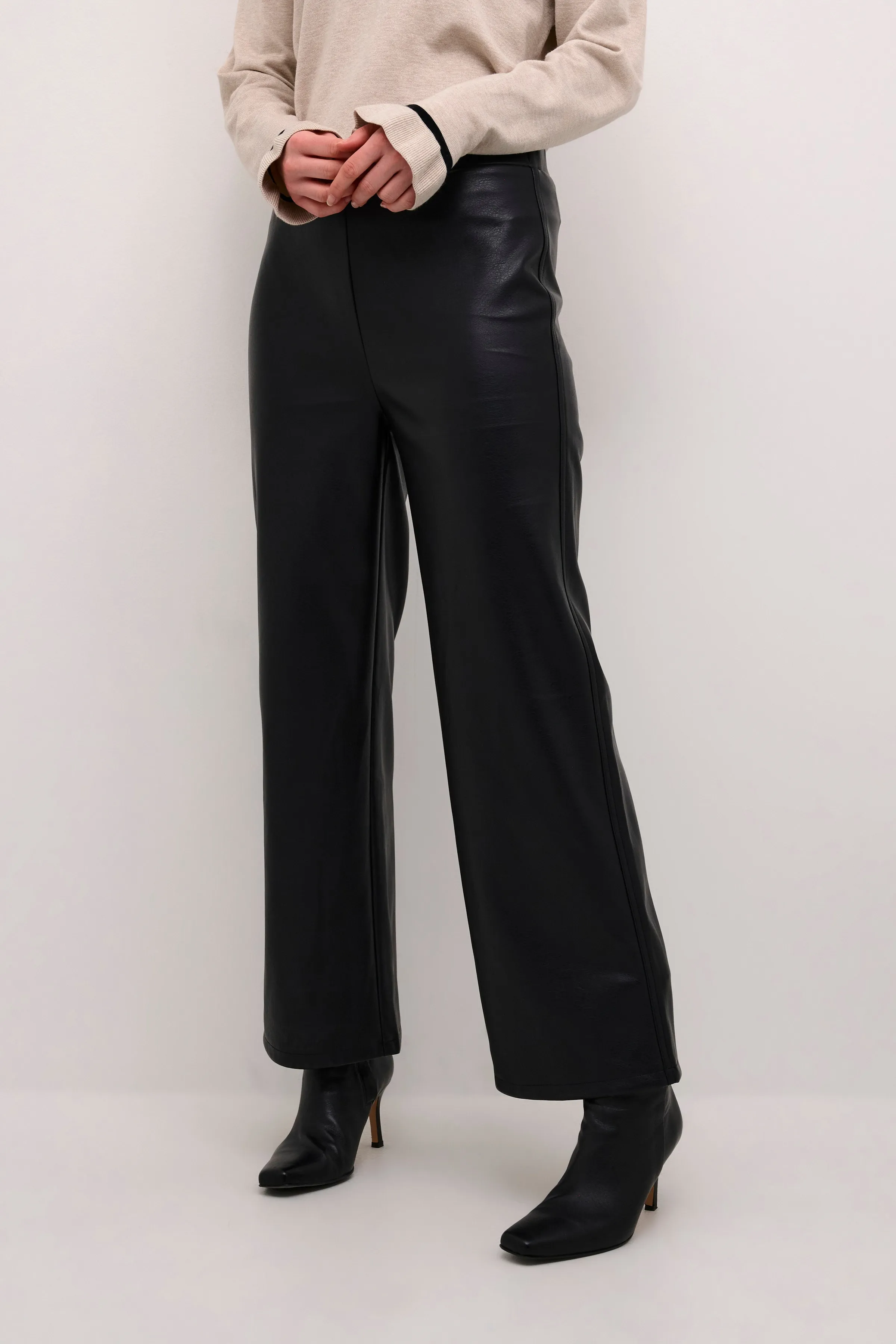 CRAriana Hose