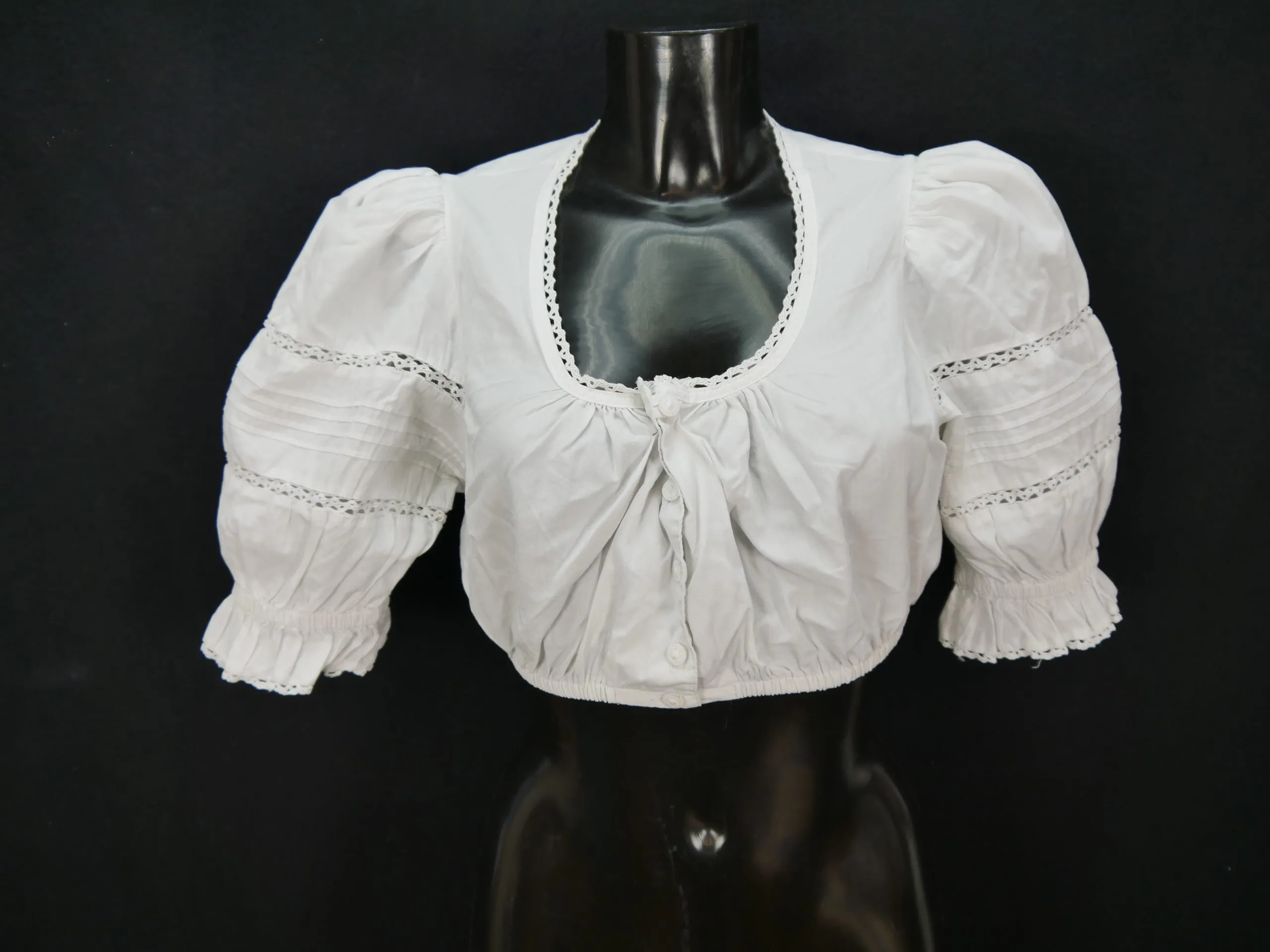 Gr.40 Dirndlbluse süße Bluse für Dirndl mit Spitze Distler Trachtenbluse B8471