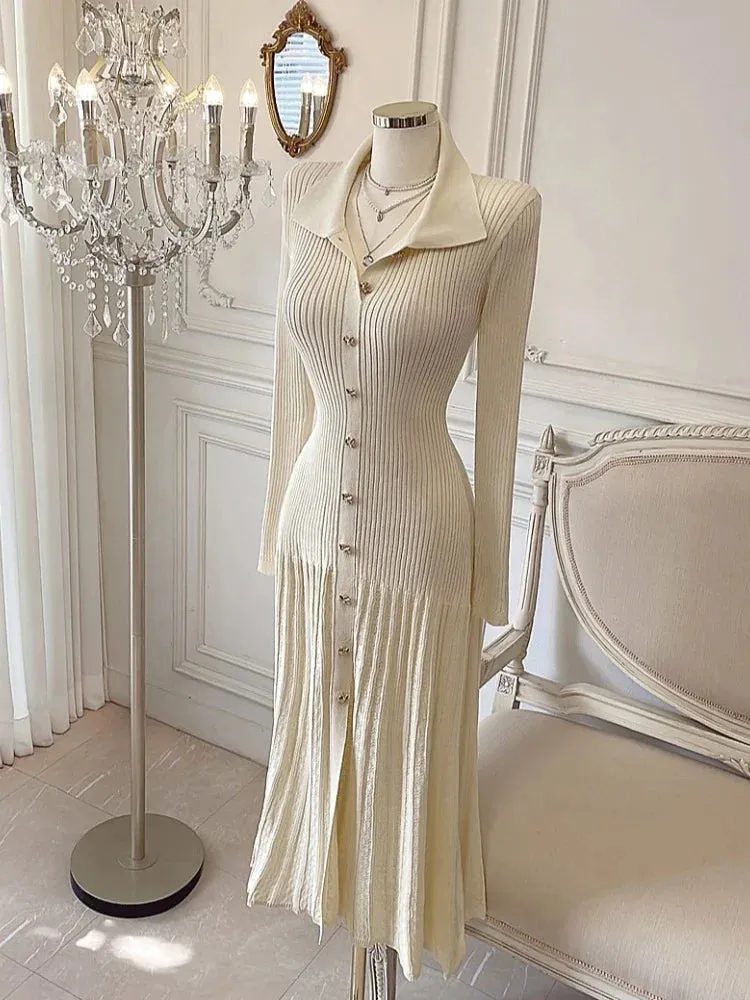 Heidi-Mode | Elegantes Retro-Strickkleid Mit Knopfleiste